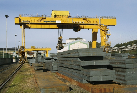 Konstruksi Model MG Luar Ruangan Gantry Crane 32ton Di Pabrik Batu
