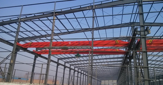Rentang 7.5-31.5m Single Girder EOT Crane 10 Ton Overhead Crane 220V~480V Untuk Pabrik