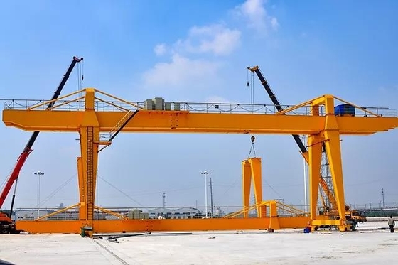 Tugas berat Double Girder Gantry Crane Polyurethane Buffer 0-30 M/Min Kecepatan Trolley