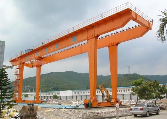 Rentang 26m 30m 35m Port Container Crane 200KW Ke 300KW RMG Rail Mounted Gantry