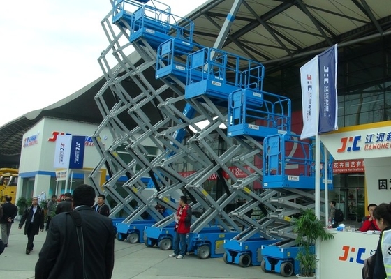 Smooth Ride 3m-12m Tinggi Rough Terrain Scissor Lifts For Outdoors