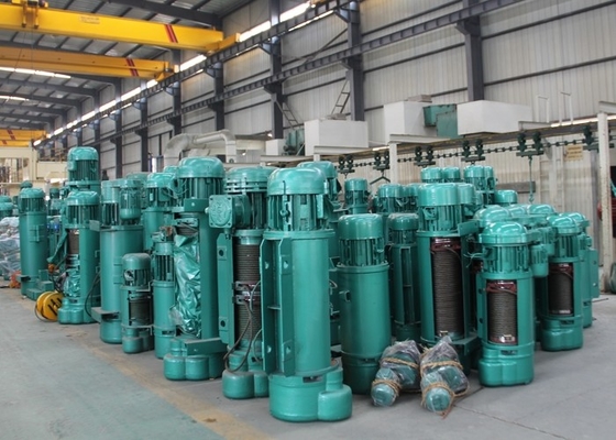 SANTO 10T 0.3-8m / Min Electric Wire Rope Winch Dengan Remote Control Nirkabel