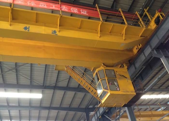 12 Bulan di Atas Tanah Crane Aerial Double Beam 3t Nominal Kapasitas Pemuatan
