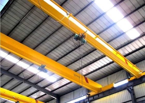 Rentang 7,5-31.5m 20 Ton Bridge Crane Single Beam EOT Crane 8m / Min Kecepatan Angkat