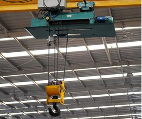 Metalurgi Flameproof 3-13KW Electric Lifting Winch Dengan Safety Dual Brake
