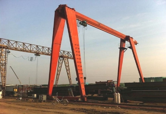 MH BMH MHL MDG Industrial 10T Gantry Crane Untuk Membongkar Beban