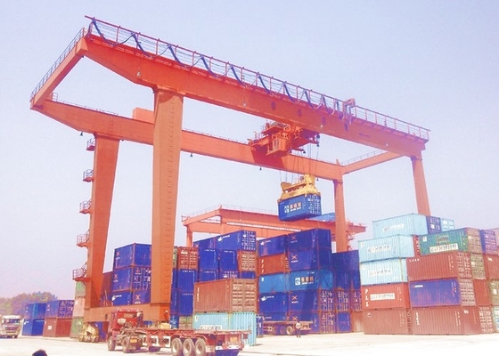 40T 50T Rail Mounted Port Container Crane Gantry Crane Rail Track Rentang 18-35m