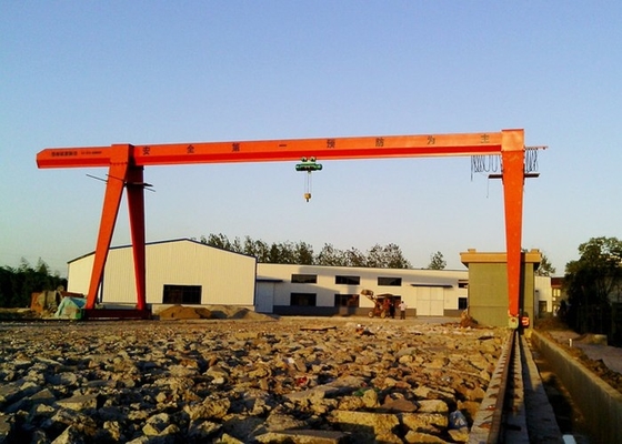 Listrik Industri 5 Ton Sampai 30 Ton Gantry Crane 4.5m Span Single Girder Goliath Crane