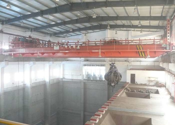 ISO CE Red A5-A8 Double Girder Bridge Crane Untuk Pabrik Manufaktur