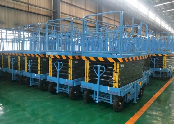 Platform Pengangkat Hidraulik 14m 450kg Seluler Dengan Level Alarm Balance Valve