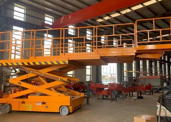 OEM 3.98mx1.83m Platform 680kg Diesel Scissor Lift Untuk Tanah Yang Tidak Rata