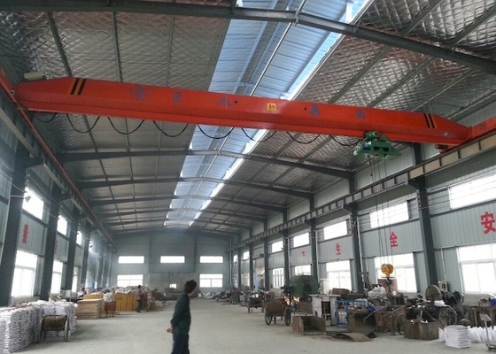 Tugas Ringan 8m/Min Angkat Derek Overhead Girder Tunggal Rentang 7,5m-31.5m