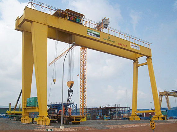 42M Span Trussed Type Gantry Crane Kapasitas 75ton Di Galangan Kapal