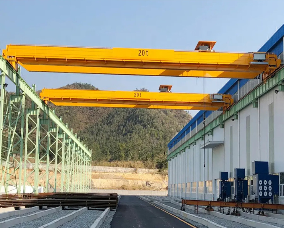 50Ton Model Eropa Yellow Double Girder EOT Crane Dengan Motor ABB Di Bengkel