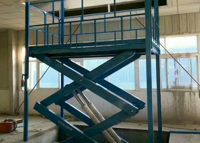Platform Pengangkat Hidraulik AC380V Beban Berat 2000 * 2000mm Memuat Dock Scissor Lift